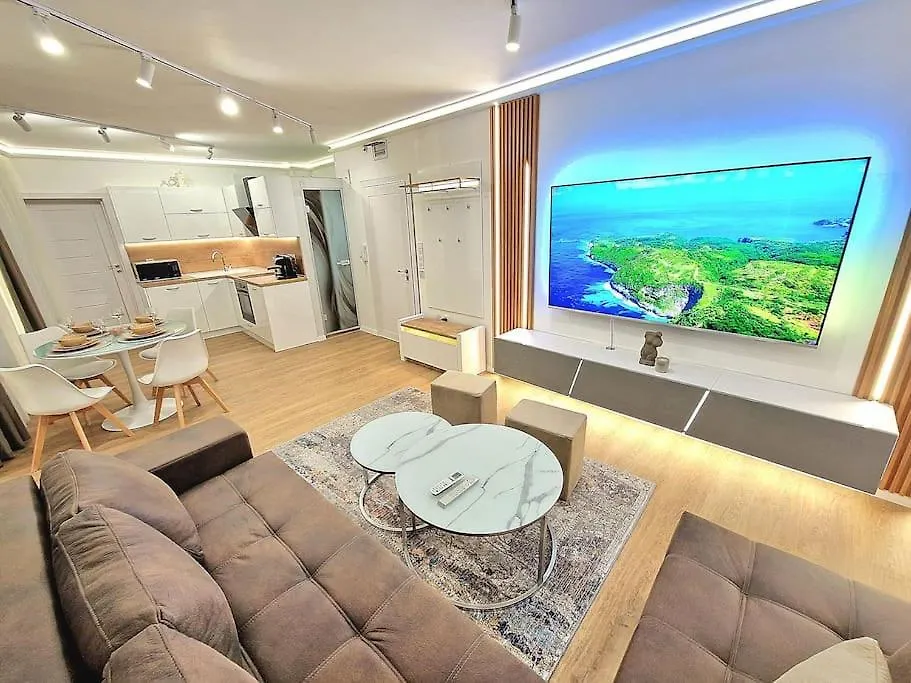 Luxury Apartment. 75 Inches Tv Βάρνα Διαμέρισμα
