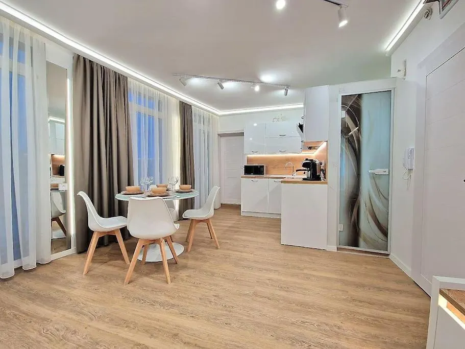 Luxury Apartment. 75 Inches Tv Βάρνα