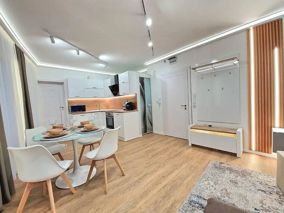 Luxury Apartment. 75 Inches Tv Βάρνα Διαμέρισμα